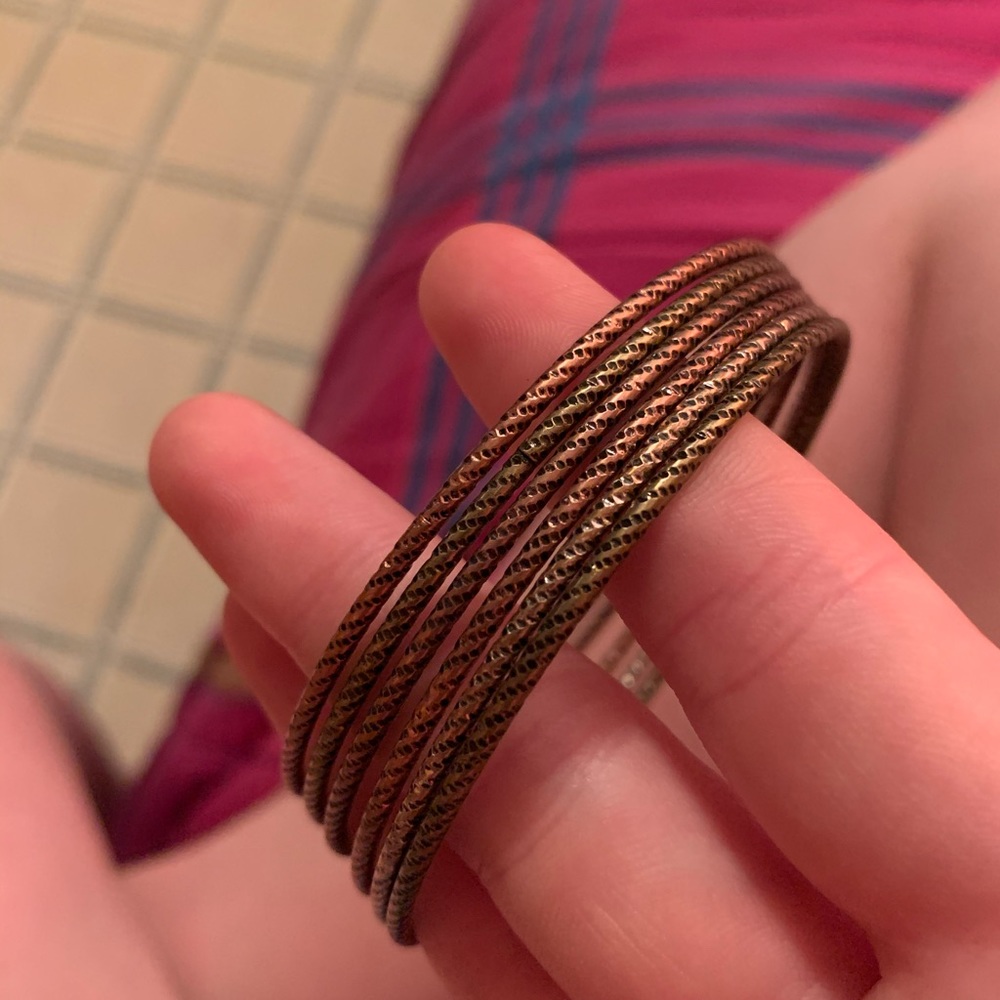 10 bracelets - Picture 3 of 3